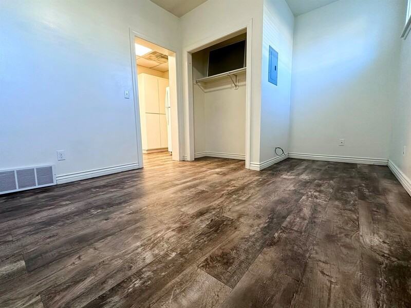 18 Ne #103 - Photo 5 of 6