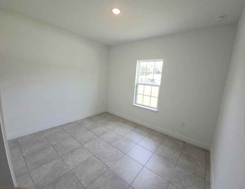 2117 W Swanson Dr - Photo 5 of 11