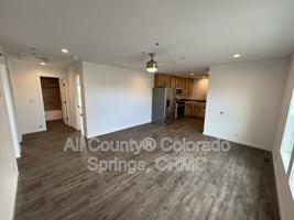 featured image of 692 E Hahns Peak Ave