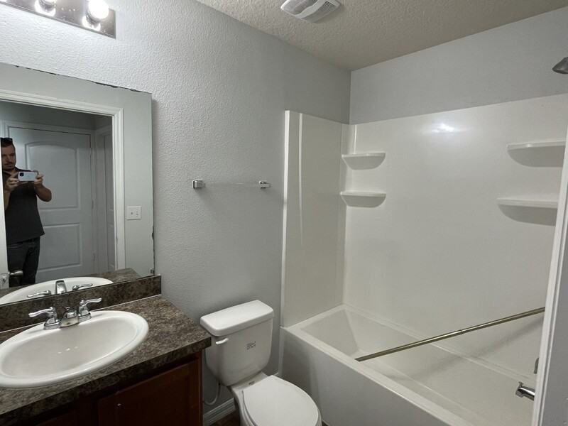 1402 Kissimmee Ct - Photo 5 of 13