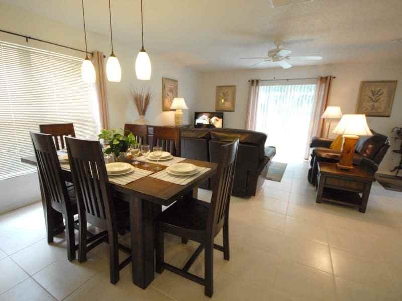 2414 Saint Augustine Blvd - Photo 6 of 12