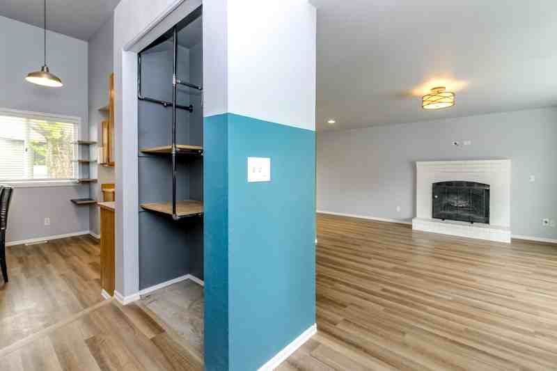 124 Jewell St - Photo 2 of 32