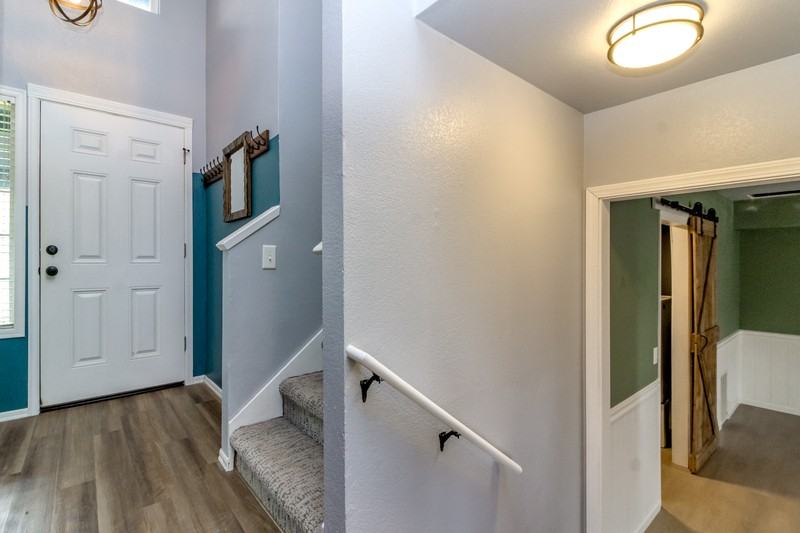 124 Jewell St - Photo 4 of 32
