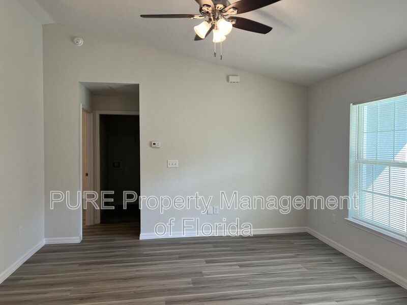 30 Bay Place Crse - Photo 5 of 36