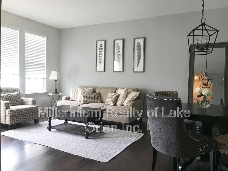 1061 N Sherman Dr #B - Photo 5 of 14