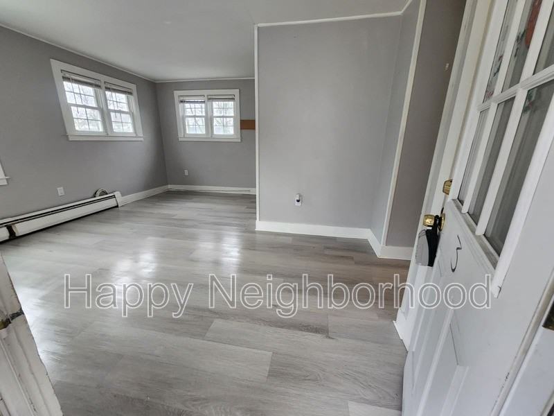 46 Maple Streetunit - Photo 2 of 22