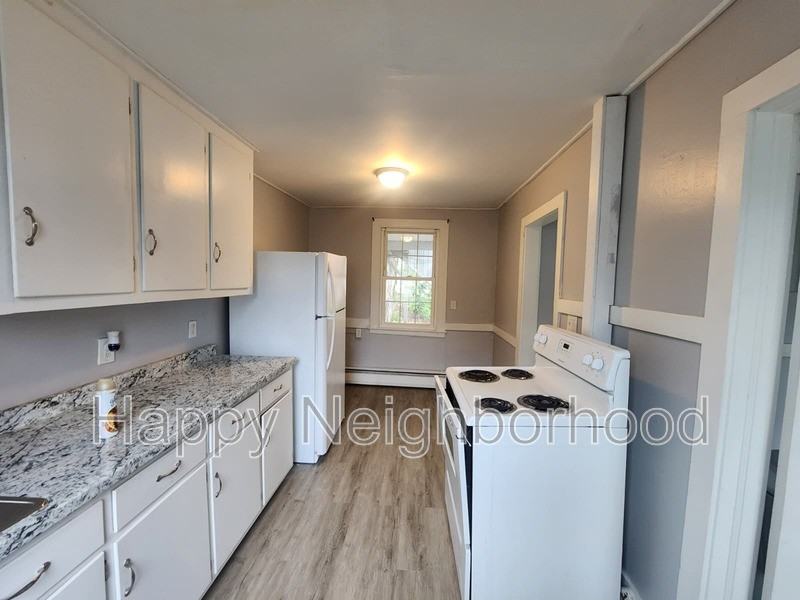 46 Maple Streetunit - Photo 5 of 22