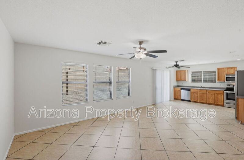 3332 S Bowman Rd - Photo 4 of 29