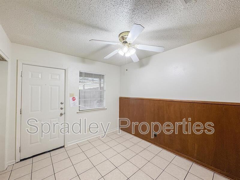 405A Cheyenne Dr - Photo 4 of 13