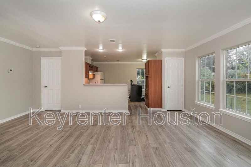 829 Marjorie St #B - Photo 4 of 21
