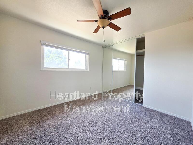 8725 Kelso St - Photo 4 of 9