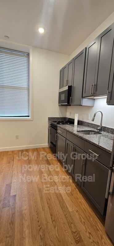64 Market St #U303 - Photo 2 of 9