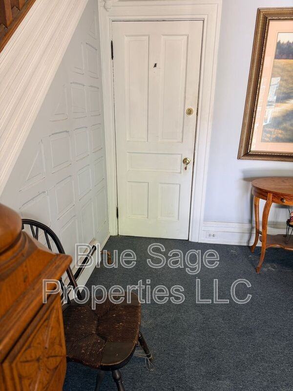 415 Harrison St #A - Photo 3 of 19