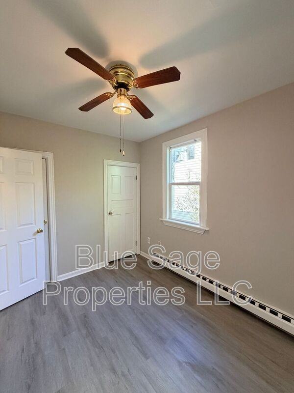 415 Harrison St #A - Photo 6 of 19