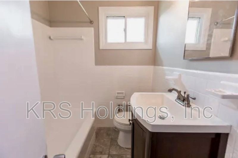 103 Middleboro Pl - Photo 6 of 11