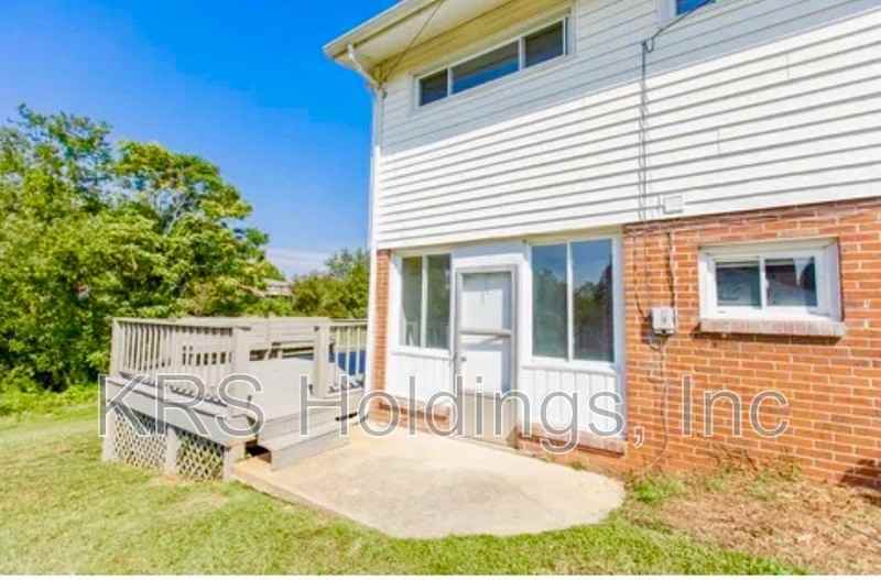 103 Middleboro Pl - Photo 7 of 11