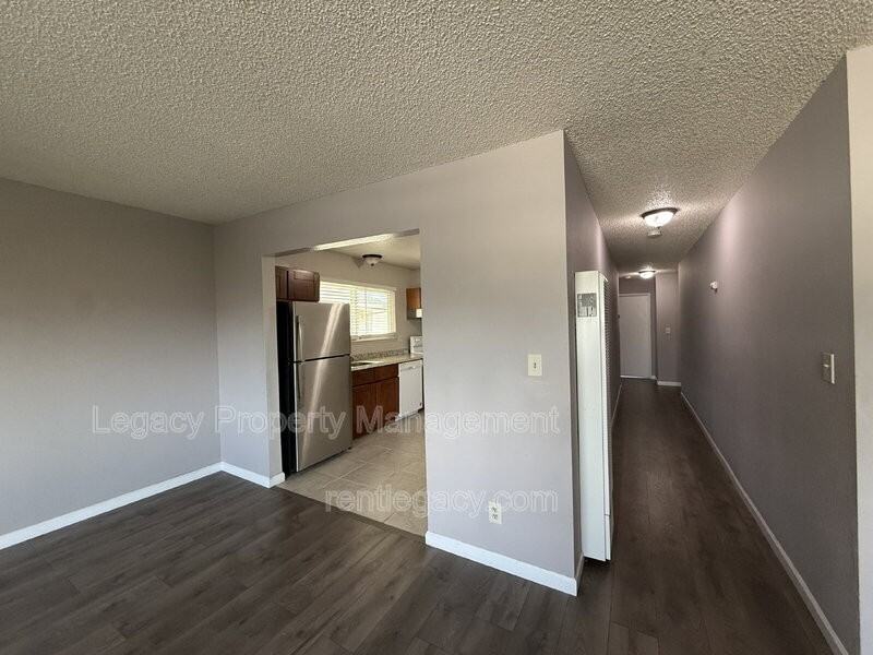 1844 Robin Ln #9 - Photo 3 of 16