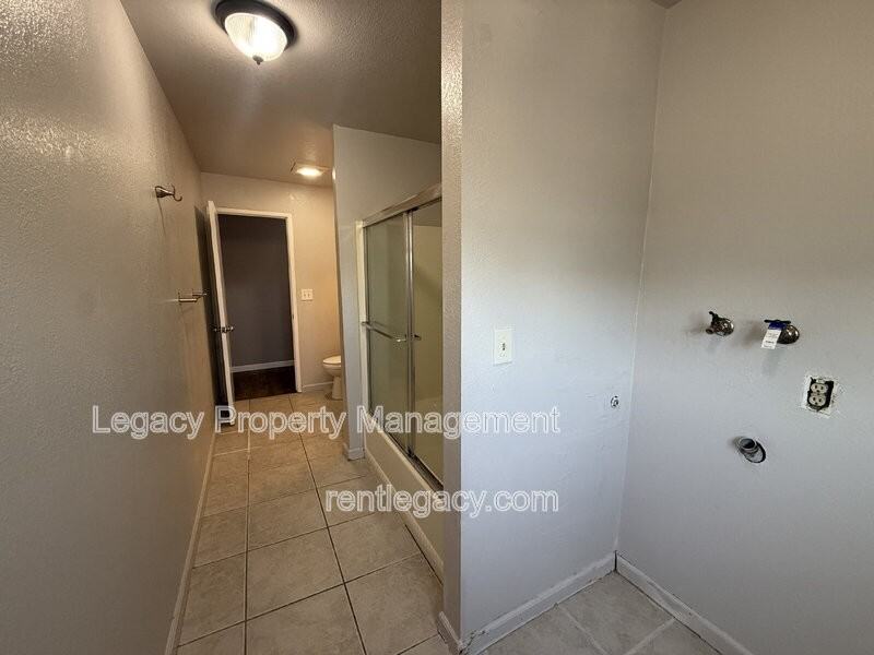 1844 Robin Ln #9 - Photo 7 of 16