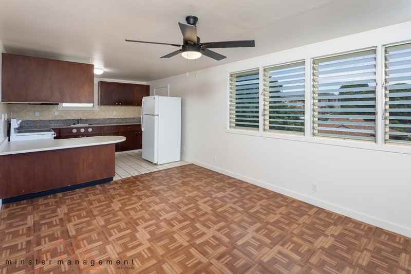 2133 Metcalf St #C - Photo 5 of 16