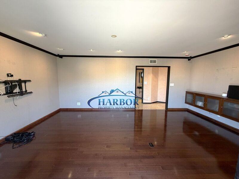 2315 Sparta Dr - Photo 7 of 31