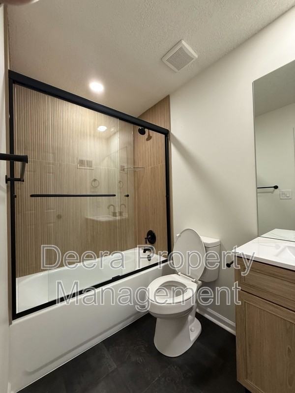 9215 W 98th Ter - Photo 6 of 10