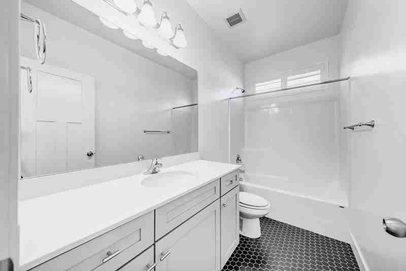1623 Nw - Photo 5 of 21