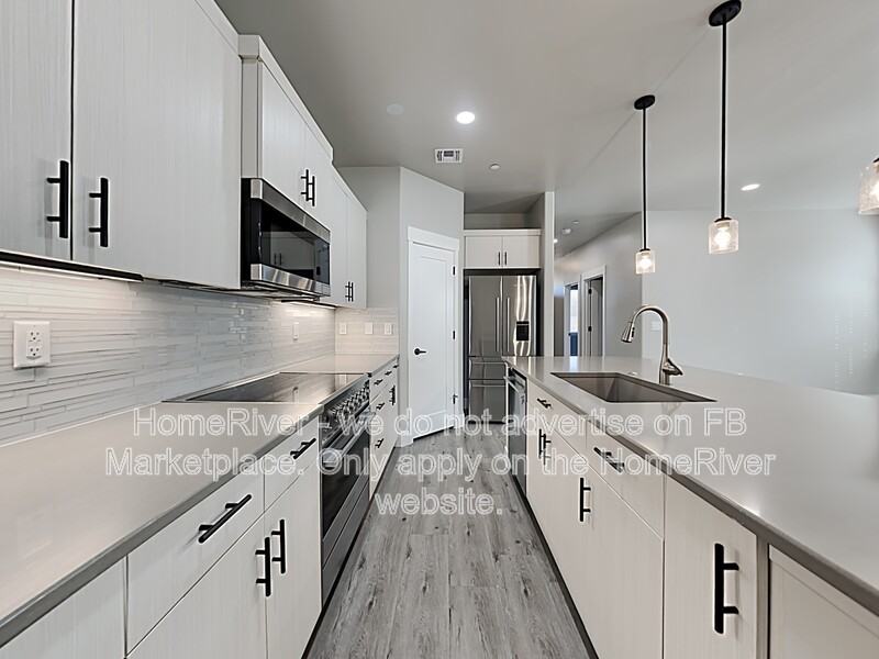 2730 Palisades Dr #102 - Photo 5 of 15