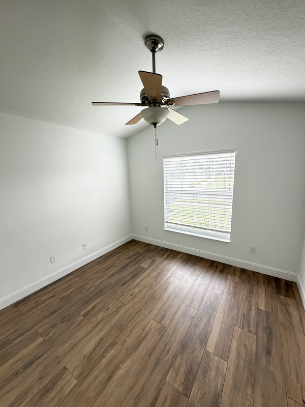 10077 Portofino Dr - Photo 6 of 12