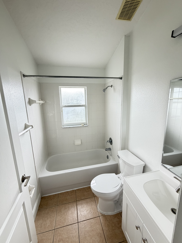 10077 Portofino Dr - Photo 7 of 12