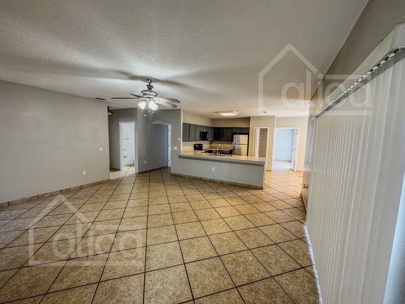 30 Alicante Ct - Photo 2 of 20
