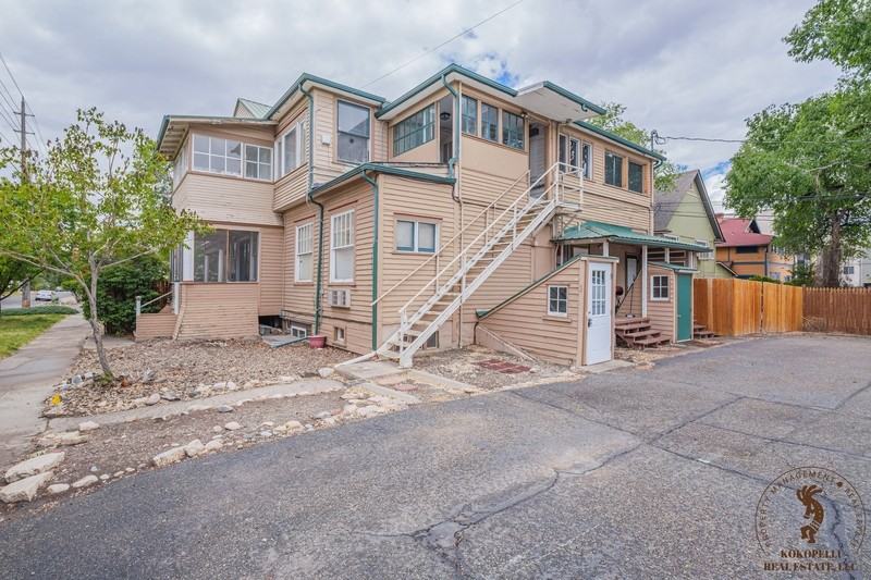 1060 Grand Ave - Photo 2 of 10