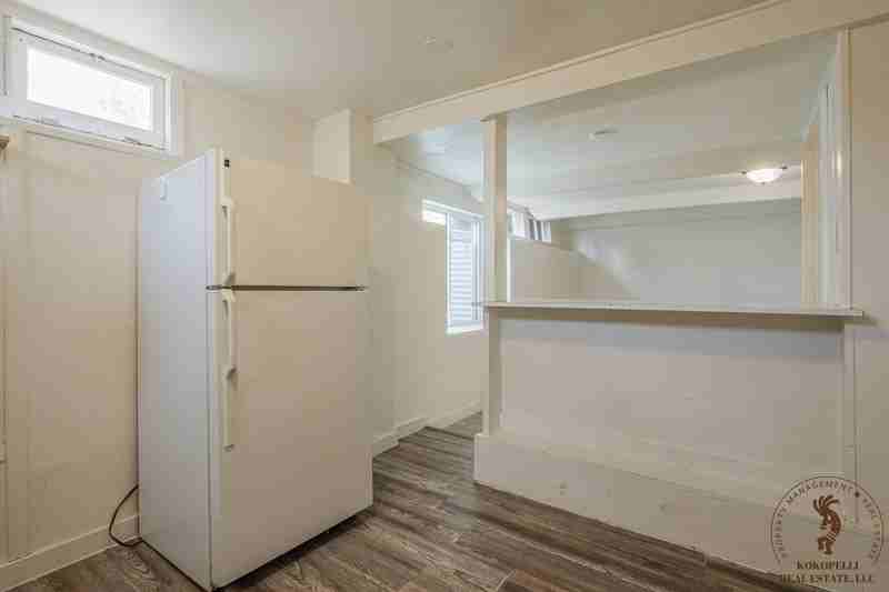 1060 Grand Ave - Photo 5 of 10