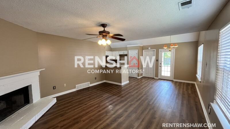 1829 Winship Dr - Photo 2 of 15