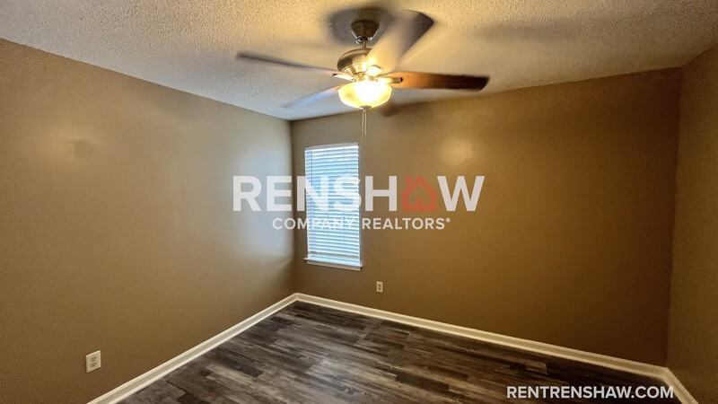 1829 Winship Dr - Photo 6 of 15