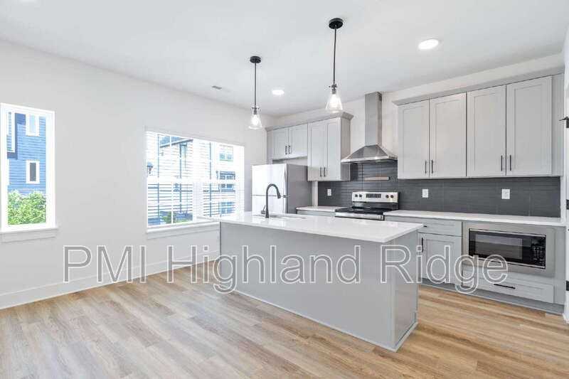 700 N Dupont Ave - Photo 4 of 27