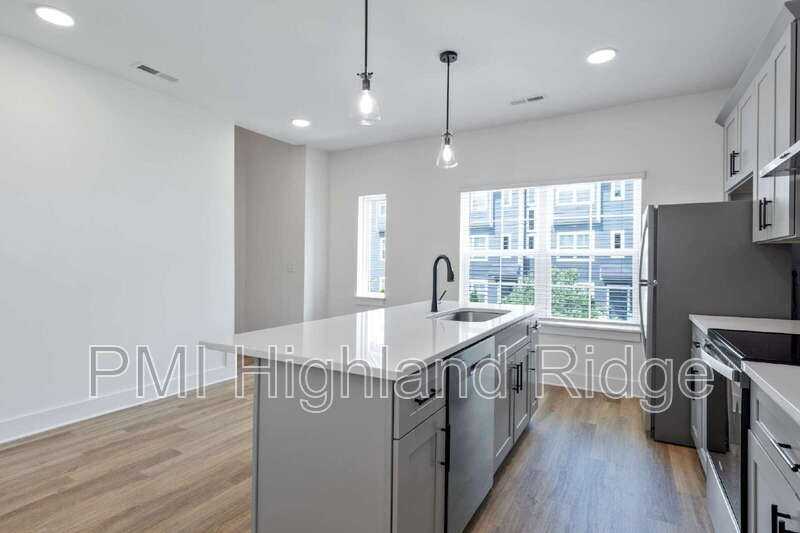 700 N Dupont Ave - Photo 5 of 27