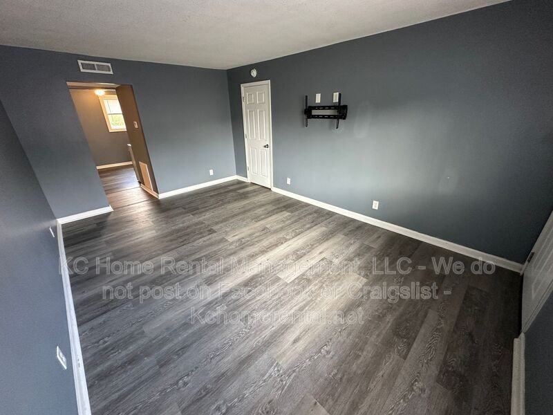 3118 N 55th St #B - Photo 6 of 27