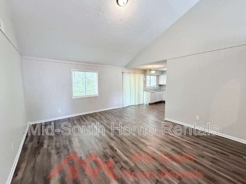3809 Dante Ave - Photo 5 of 24