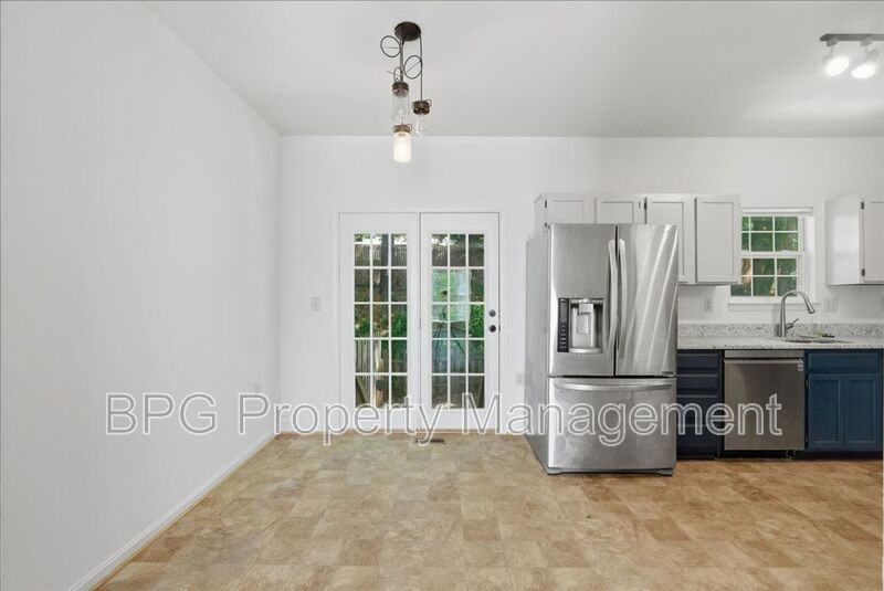 522 Breckinridge Sq Se - Photo 5 of 23