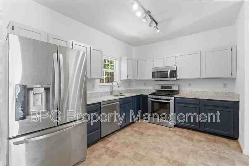 522 Breckinridge Sq Se - Photo 6 of 23