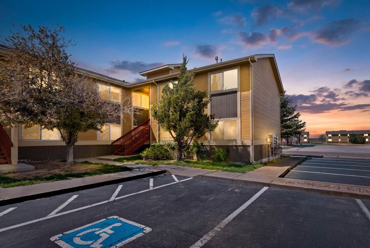 Whitcomb Apartments - Photo 4 of 35