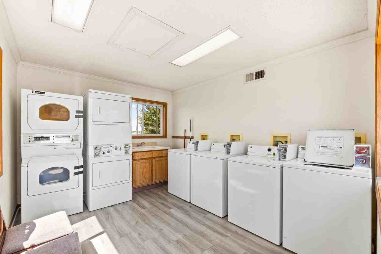 Whitcomb Apartments - Photo 7 of 35