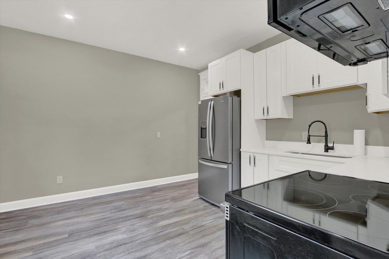 715 Oak Hill Ave #2N - Photo 7 of 20