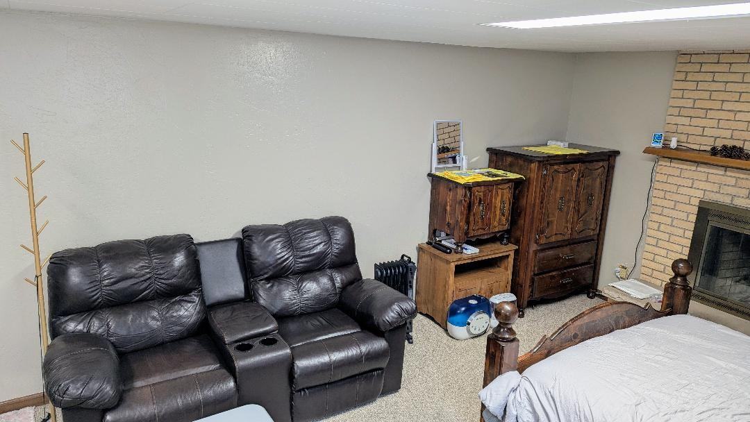 1940 Larkspur Dr #1 - Photo 2 of 12