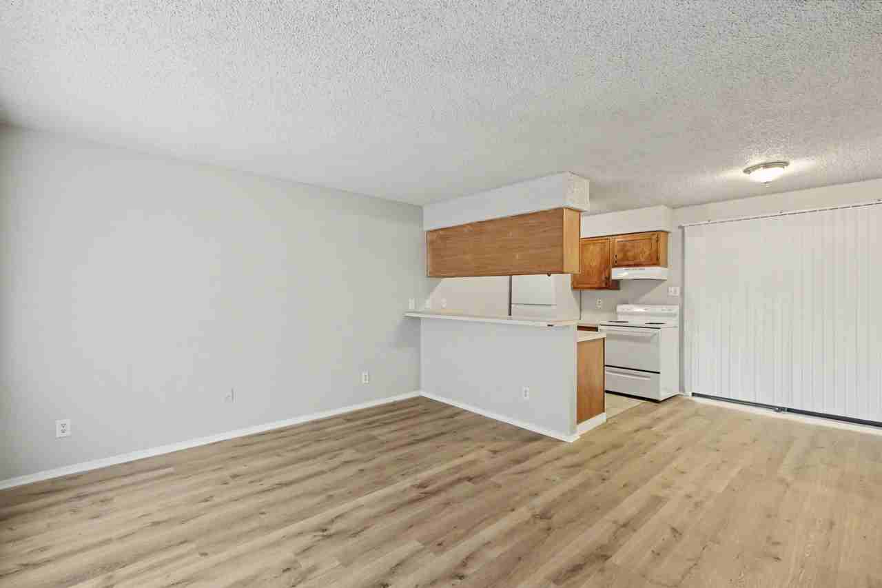 1614 Kelly Dr - Photo 5 of 13