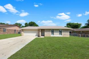 2902 Lawndale St - Photo 1 of 1