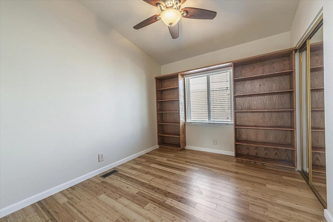 3015 E Bayshore Rd Spc - Photo 3 of 13