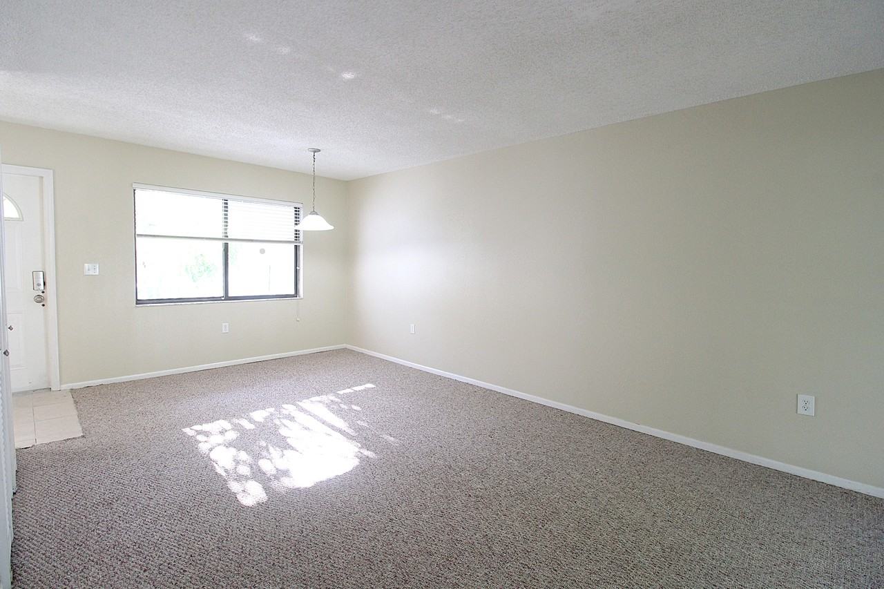 5310 26th St W #1105 - Photo 3 of 16