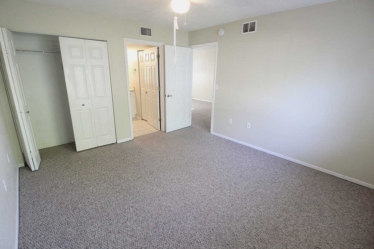 5310 26th St W #1105 - Photo 7 of 16