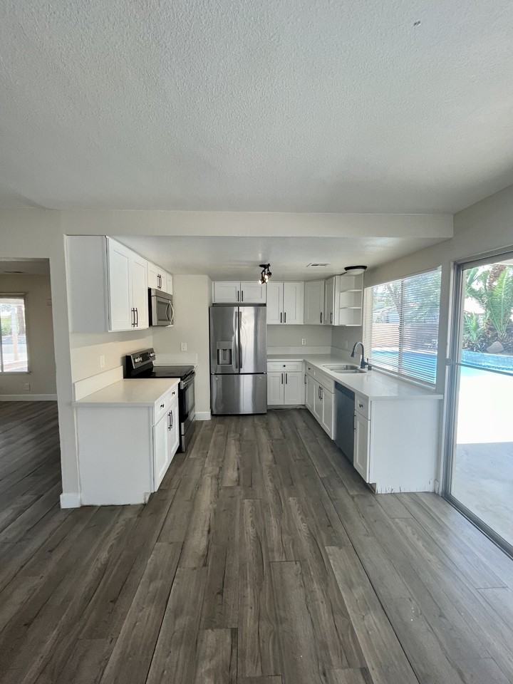 3069 Carnelian St - Photo 7 of 24